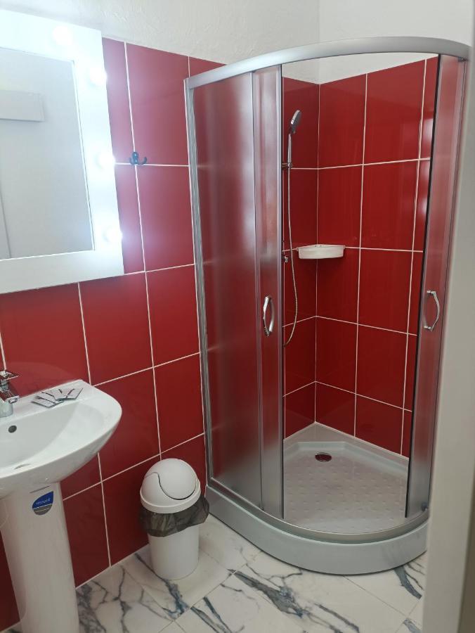 Mirage Ξενοδοχείο Chernivtsi Εξωτερικό φωτογραφία