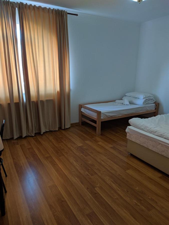 Mirage Ξενοδοχείο Chernivtsi Εξωτερικό φωτογραφία